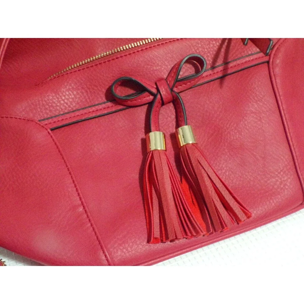 Red With Fringe Shoulder‎ Bag with Gold Accents and Detachable Change Purse Zip